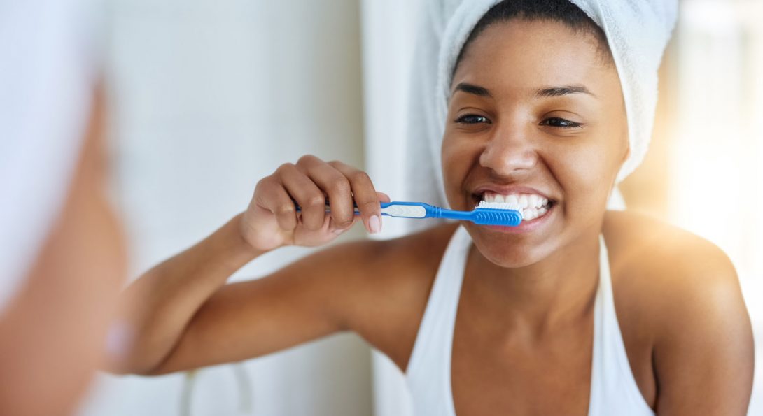 How Should Adults Brush Their Teeth?